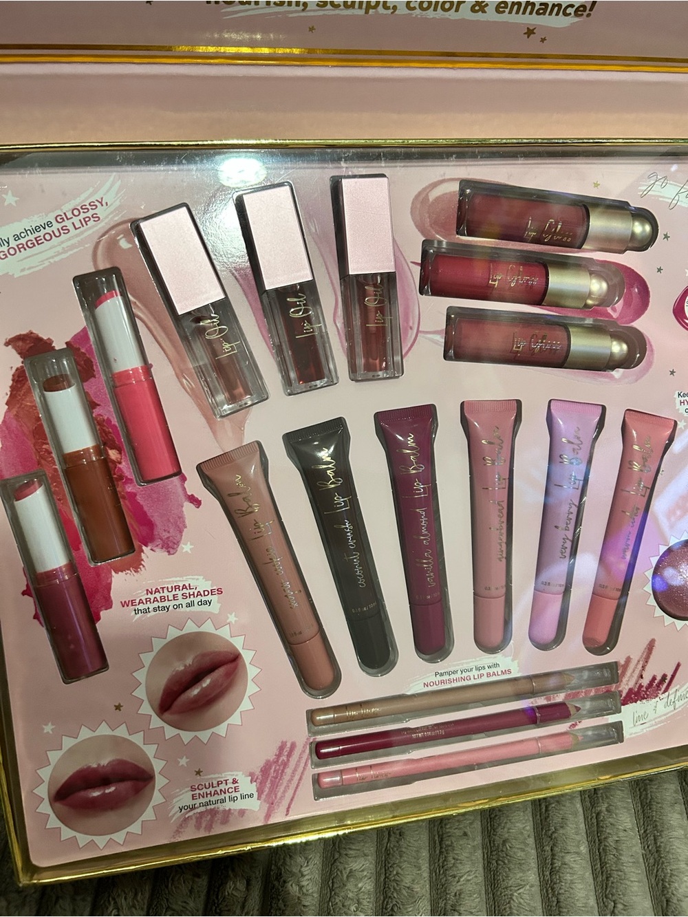 XOXO Multi-Shade Lip Set – Pink, Nude & Berry Mix - Picture 2 of 3